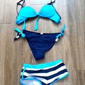 Size Small 3 piece bikini blue